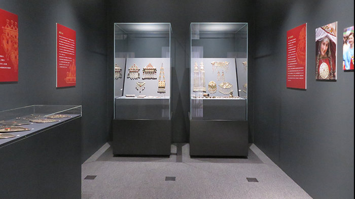 「Turkmen Jewelry―祈りの造形」