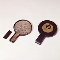 鶴丸紋蒔絵化粧道具　鏡箱（小）、南天柄鏡（小）
