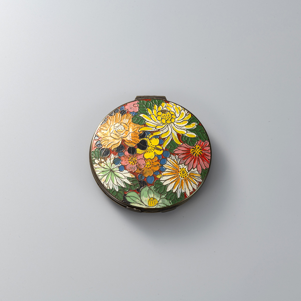 花模様コンパクト