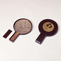 鶴丸紋蒔絵化粧道具　鏡箱（小）、南天柄鏡（小）